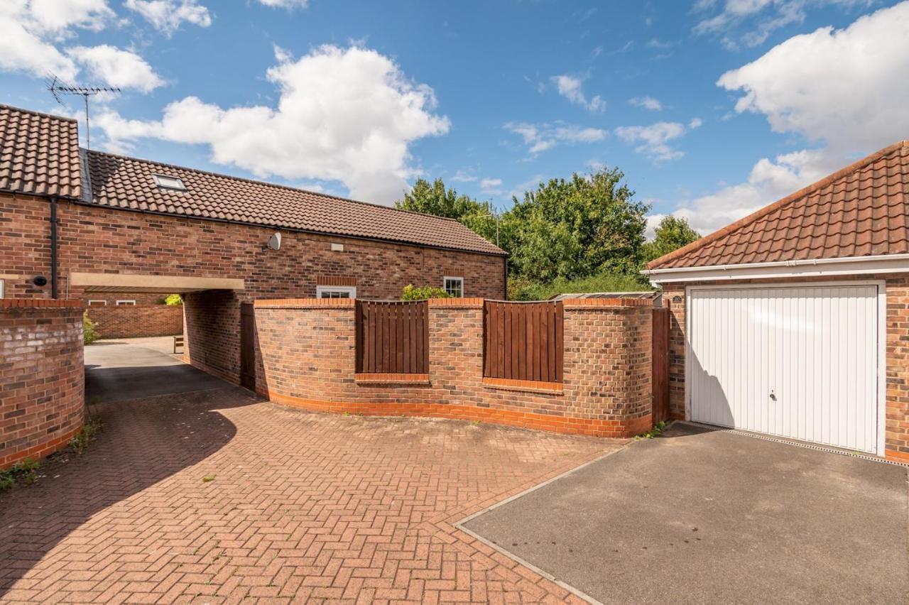 Pass The Keys Charming Cottage Near Clifton Moor York Exterior photo